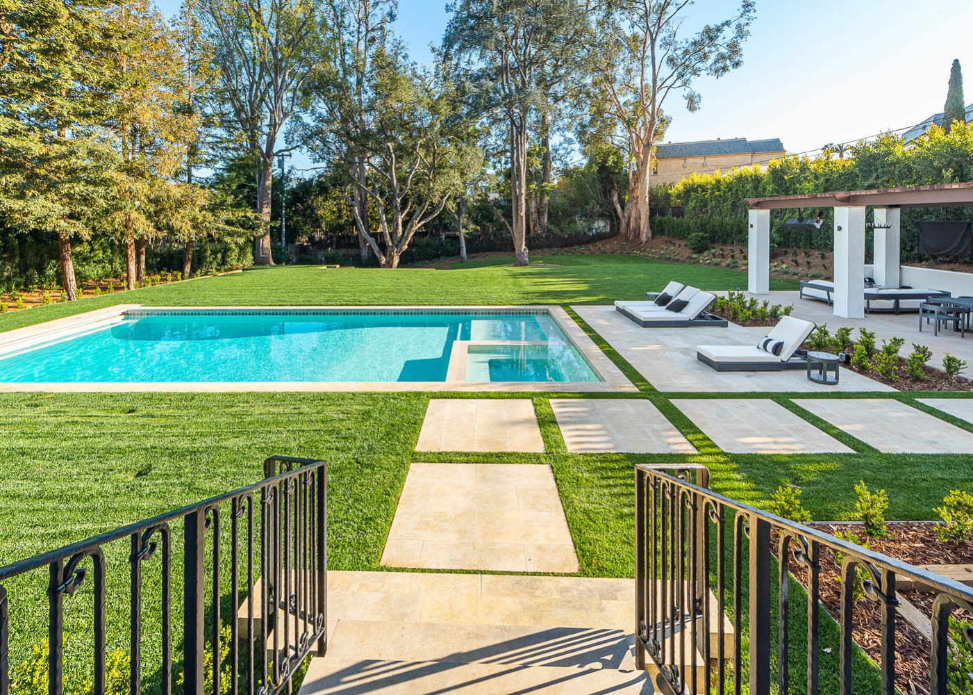 Crestview Sunset Jesterjungco 38